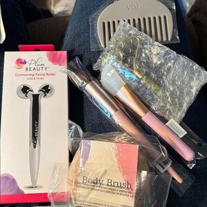 Plum Beauty Facial Roller Set